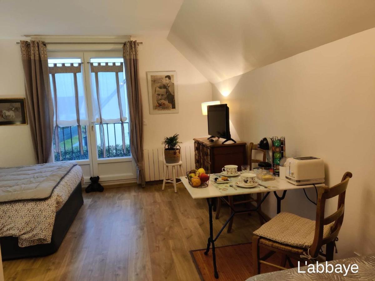 Du Cote De Chez Swann 1 Bed and Breakfast Trouville-sur-Mer Eksteriør billede