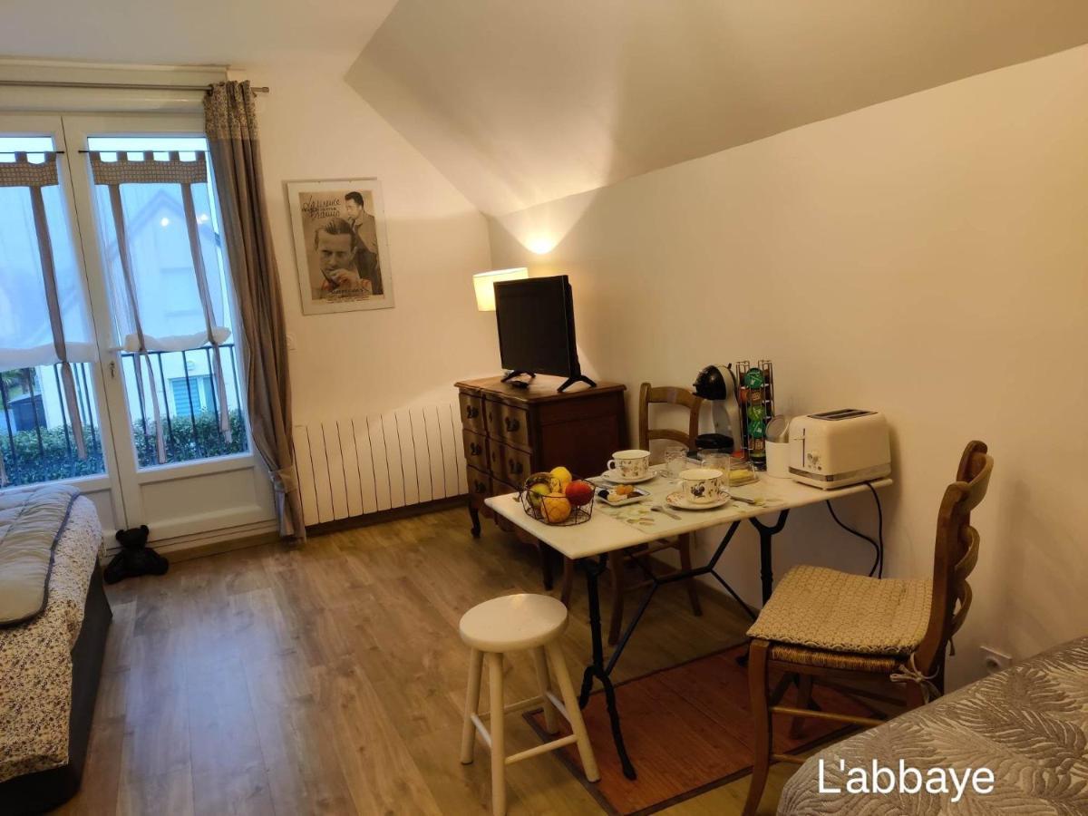 Du Cote De Chez Swann 1 Bed and Breakfast Trouville-sur-Mer Eksteriør billede